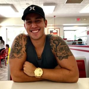 Meet your Posher, Jonas